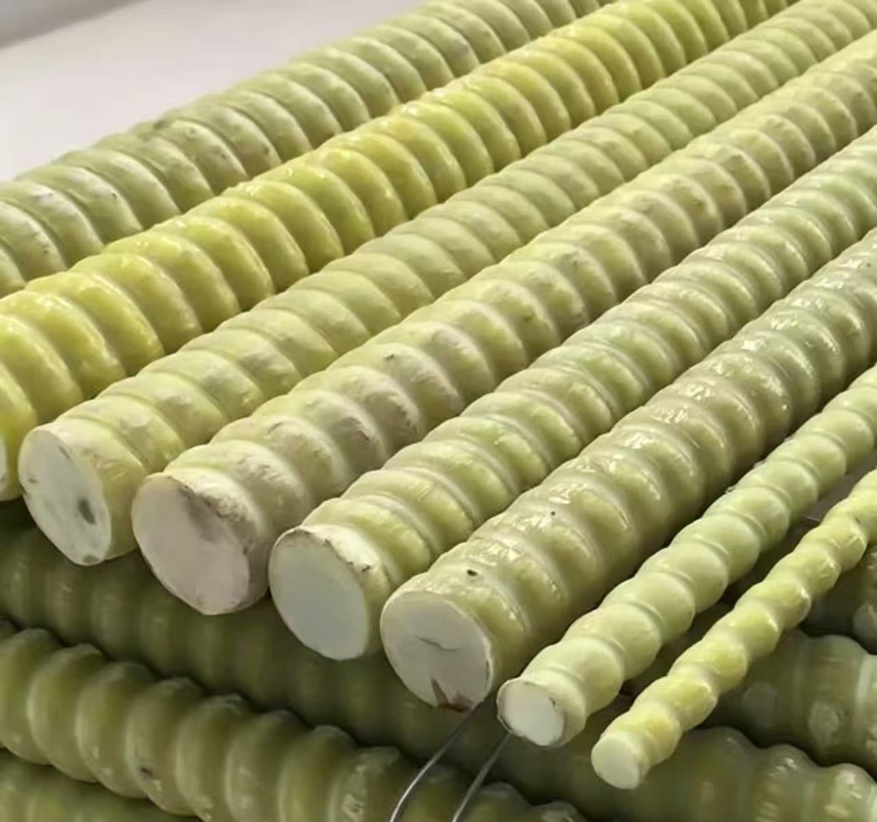Tige filetée PRFV GFRP, tige en fibre de verre résistante à la corrosion, barre renforcée fibre anti