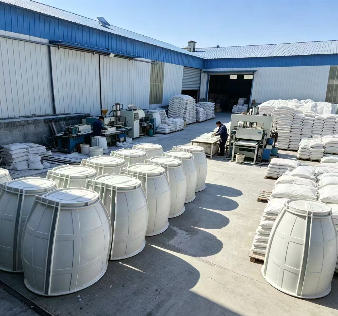 Puits d'inspection en fibre de verre pour travaux d'assainissement municipal, résistant à